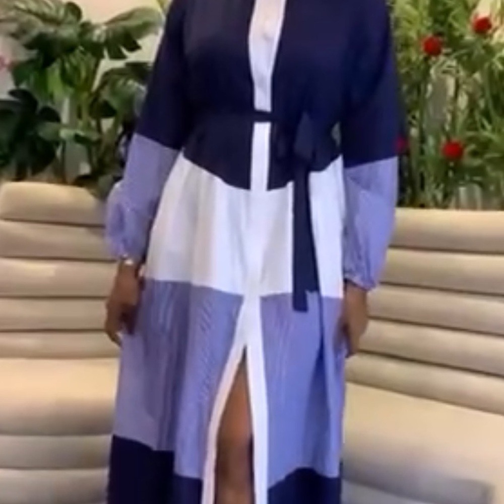 Elegant Navy and White Colorblock Dress